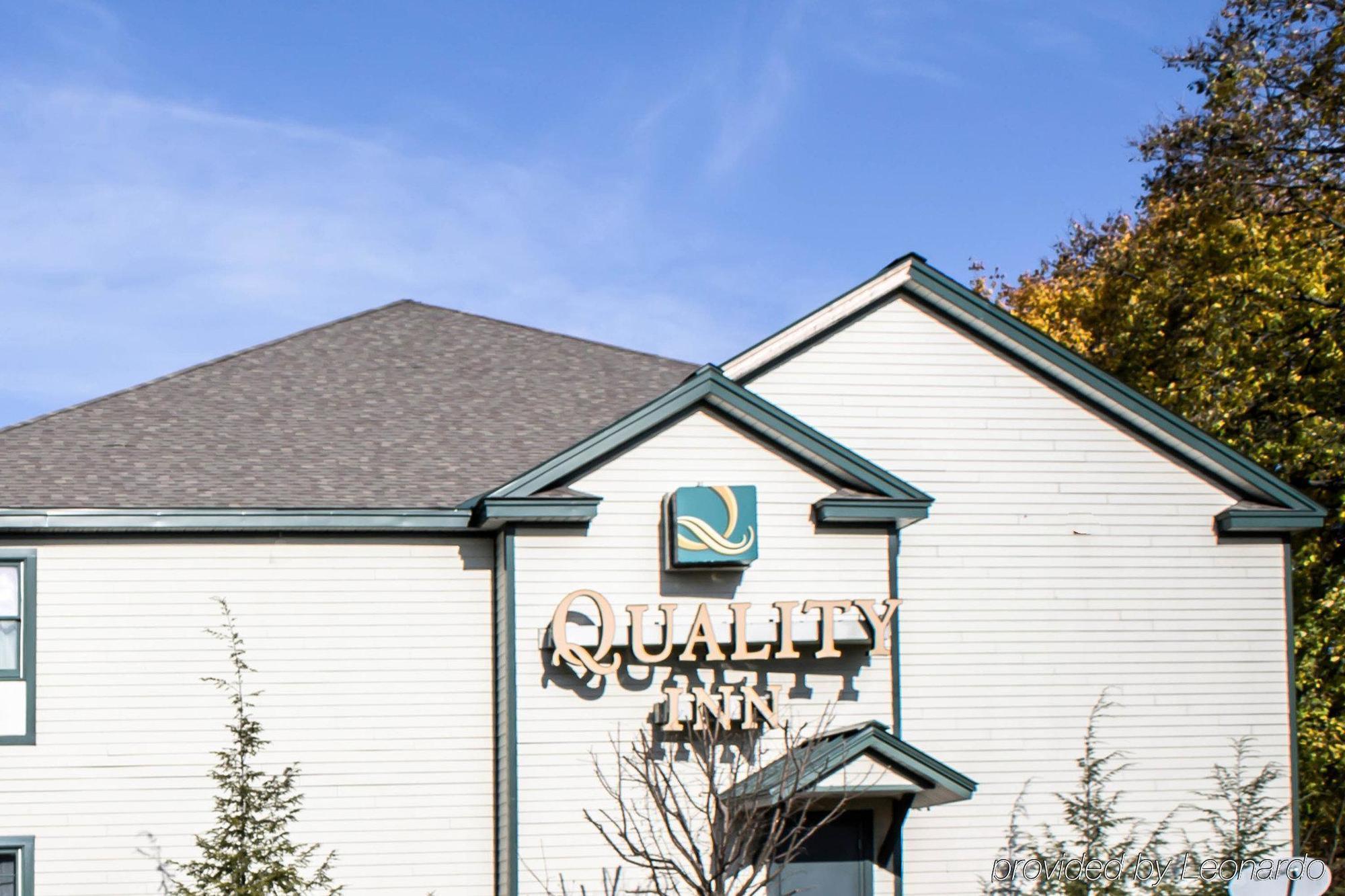 Econo Lodge Glens Falls - Lake George Экстерьер фото