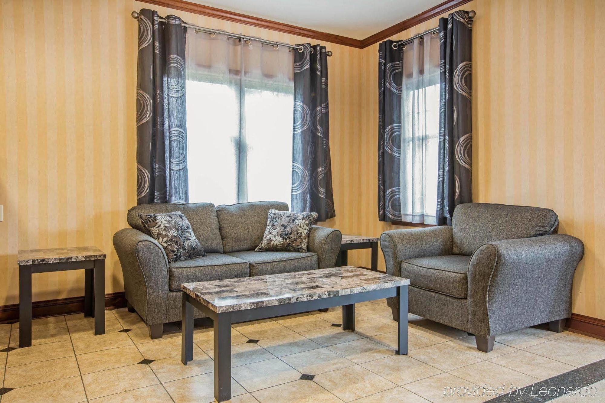Econo Lodge Glens Falls - Lake George Экстерьер фото