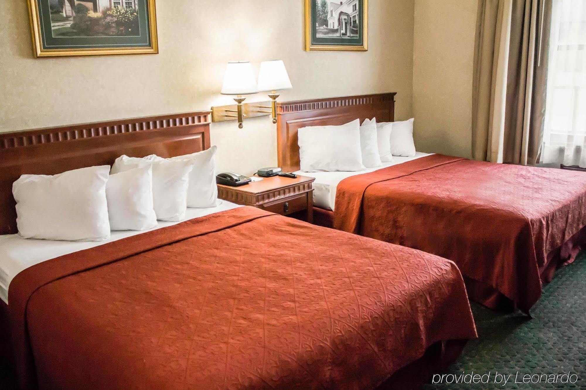 Econo Lodge Glens Falls - Lake George Экстерьер фото